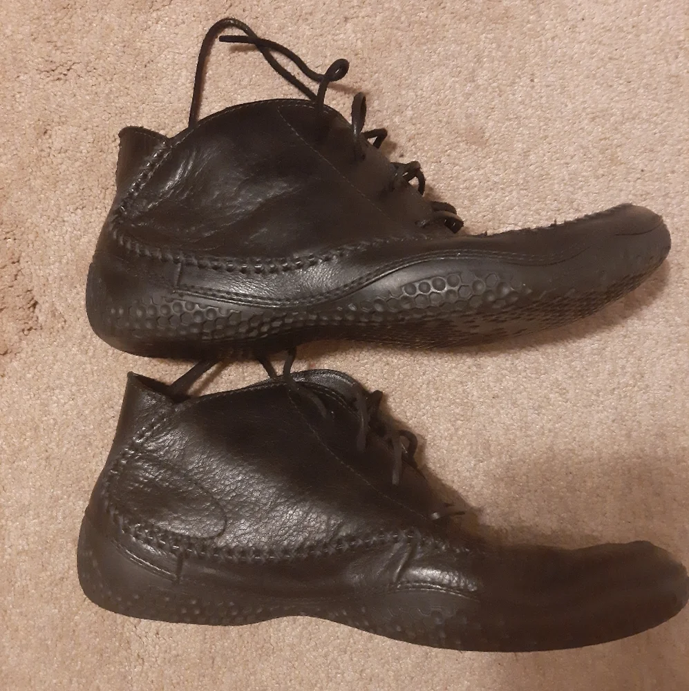 Patagonia Skywalk Dogwood Boots Black Performance Footwear 10 Moccasin